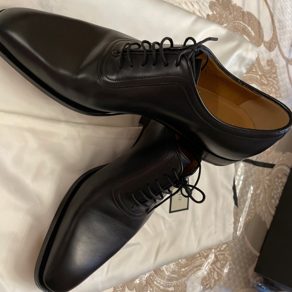 Gucci Plain Toe Oxford